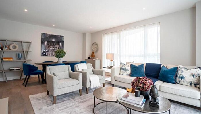 1 Bedroom Flat To Rent In Westferry Circus, E14