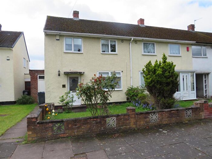 2 Bedroom End Of Terrace House For Sale In Hartshill Road, Shard End, Birmingham, B34