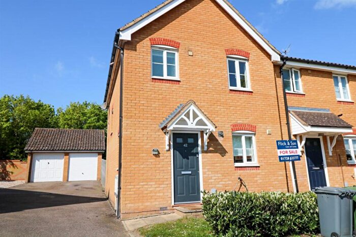 3 Bedroom End Of Terrace House For Sale In Thurlow Close, Saxmundham, IP17