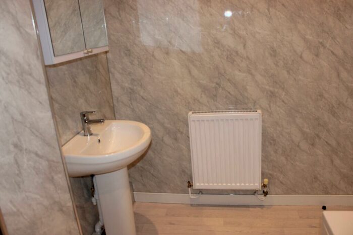 1 Bedroom Flat To Rent In Nottingham Road, Eastwood, NG16