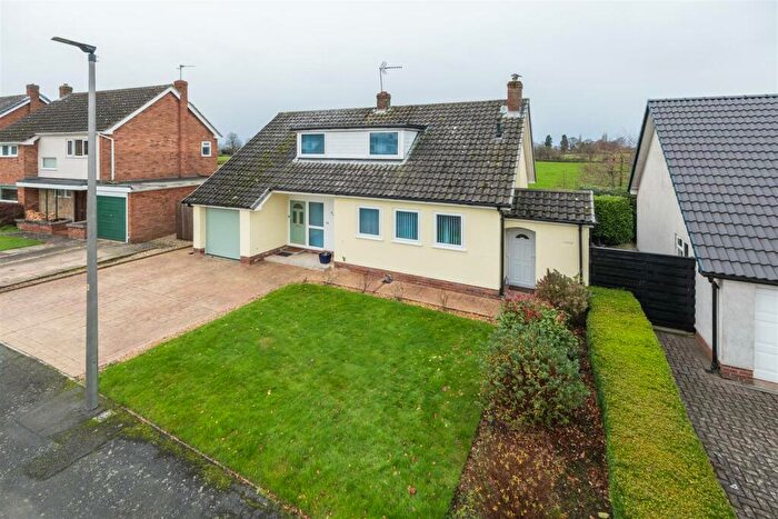 3 Bedroom Detached House For Sale In Rookery Drive, Tattenhall, CH3