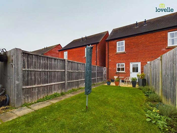 2 Bedroom Semi-Detached House For Sale In Lime Walk, Market Rasen, LN8