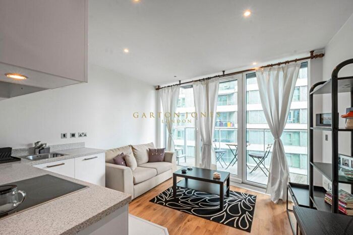 1 Bedroom Apartment To Rent In Lanson Building, Queenstown Road, London, SW11