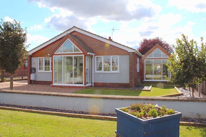 5 Bedroom Detached Bungalow For Sale In Marsh Lane, Barnetby, DN38