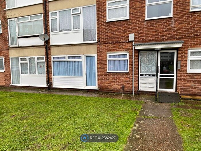 2 Bedroom Flat To Rent In Thirkleby Close, Slough, SL1