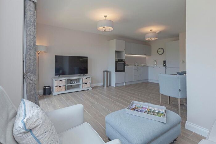 2 Bedroom Apartment For Sale In Melton Road, Leicester, LE4