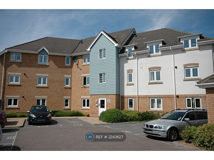 2 Bedroom Flat To Rent In Sherwood Avenue, Larkfield, Aylesford, ME20