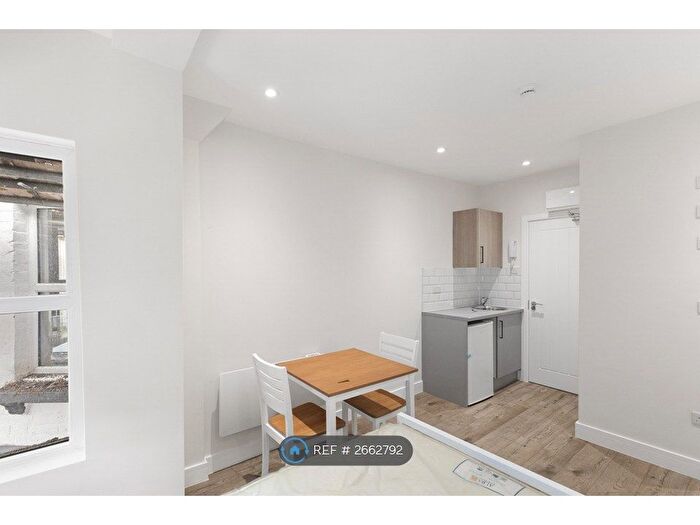 Studio To Rent In Chase Side Crescent, Enfield, EN2