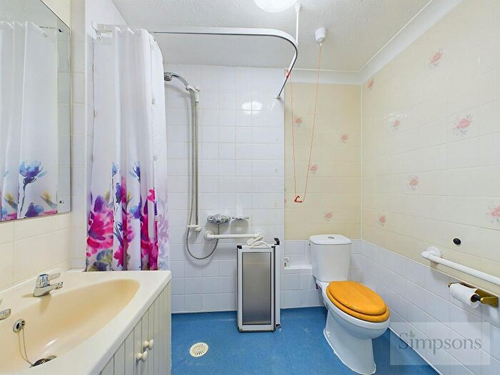 1 Bedroom Flat For Sale In Caldecott Road, Cygnet Court Caldecott Road, OX14