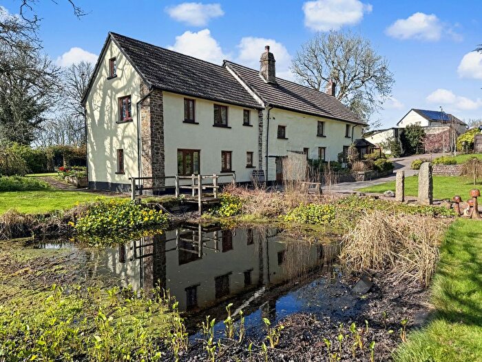5 Bedroom Detached House For Sale In Wellsprings Lane, Sampford Courtenay, EX20