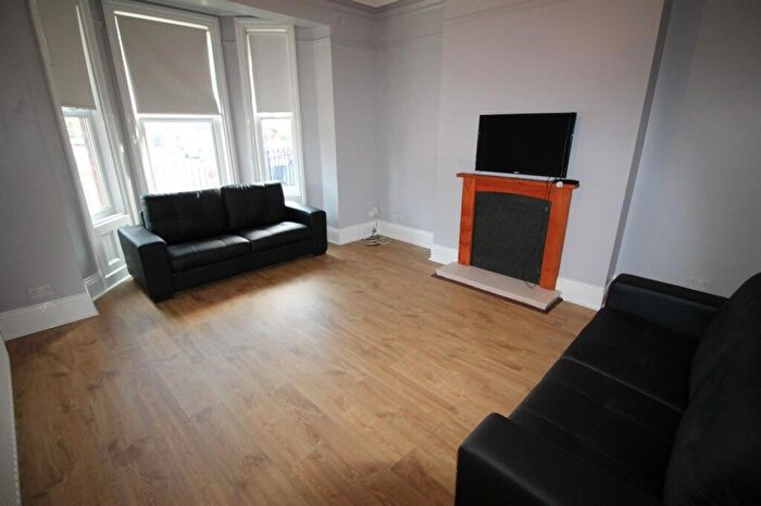 6 Bedroom House To Rent In Manor House Road, Newcastle Upon Tyne, NE2