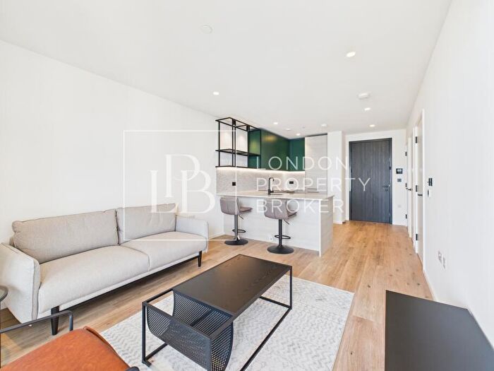 1 Bedroom Apartment To Rent In Barnacle House, Heron Wharf, E14