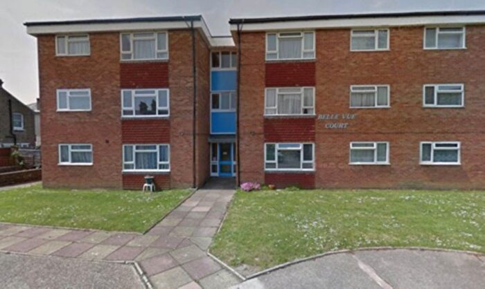 2 Bedroom Flat To Rent In Belle Vue Road, Eastbourne, BN22