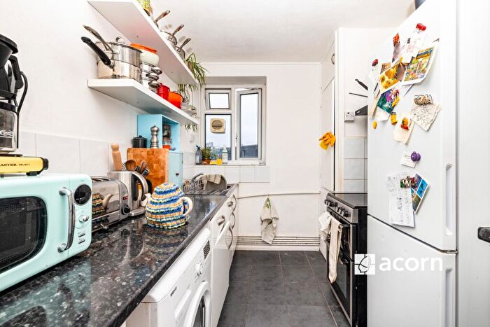 3 Bedroom Flat To Rent In Lambeth Walk London, SE11