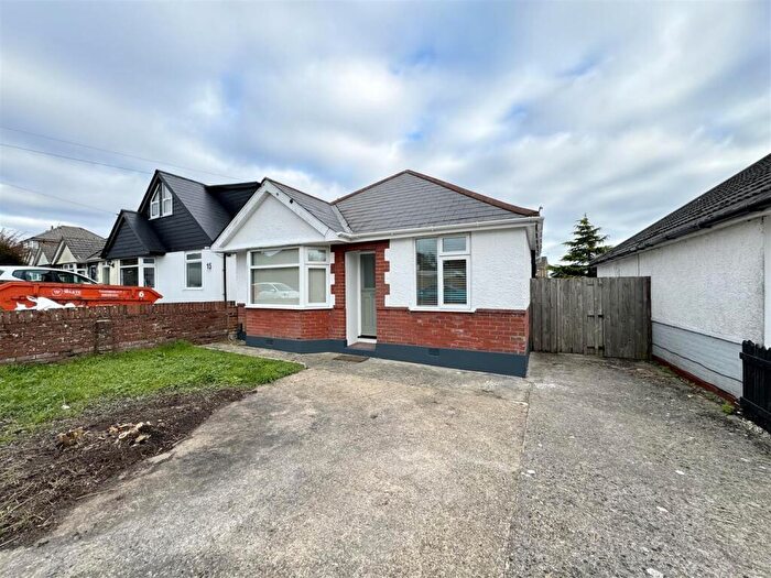 2 Bedroom Detached Bungalow To Rent In Walton Road, Poole, BH15