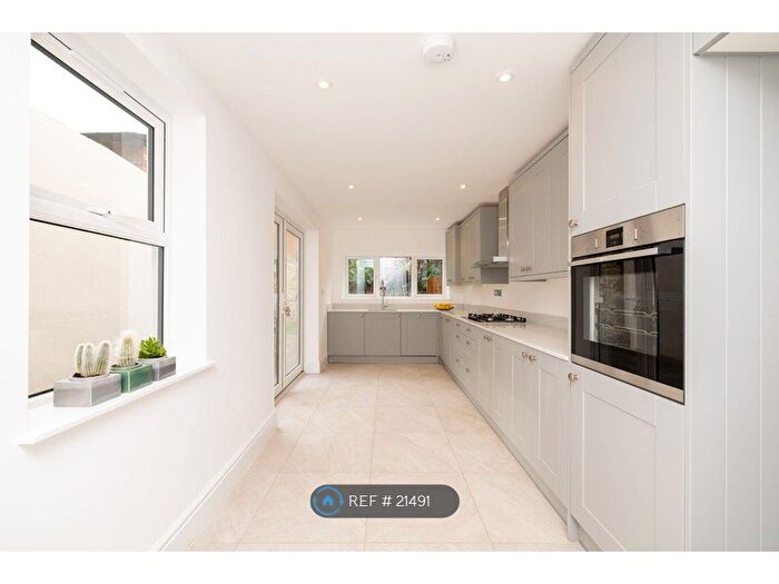 4 Bedroom Terraced House To Rent In Regent Street, Oxford, OX4