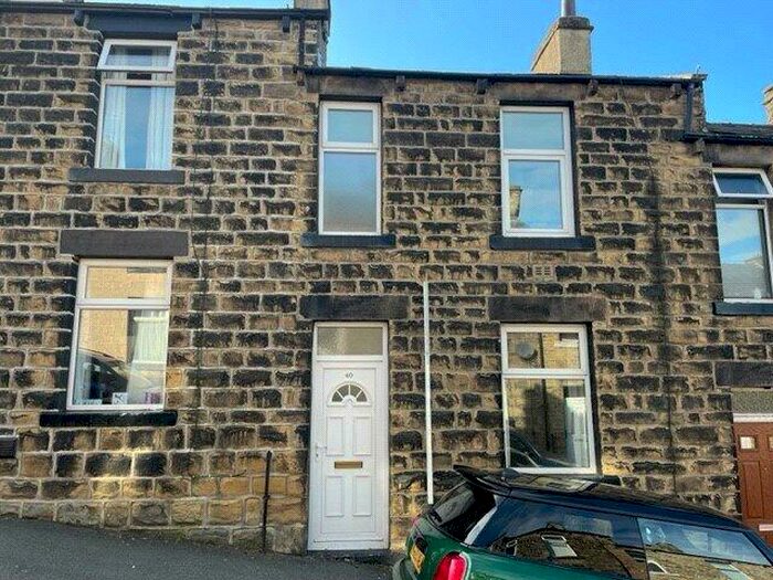 2 Bedroom House To Rent In Rowland Street, Skipton, BD23