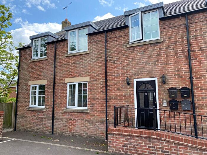 2 Bedroom Apartment To Rent In Low Road West, Warmsworth, Doncaster, DN4