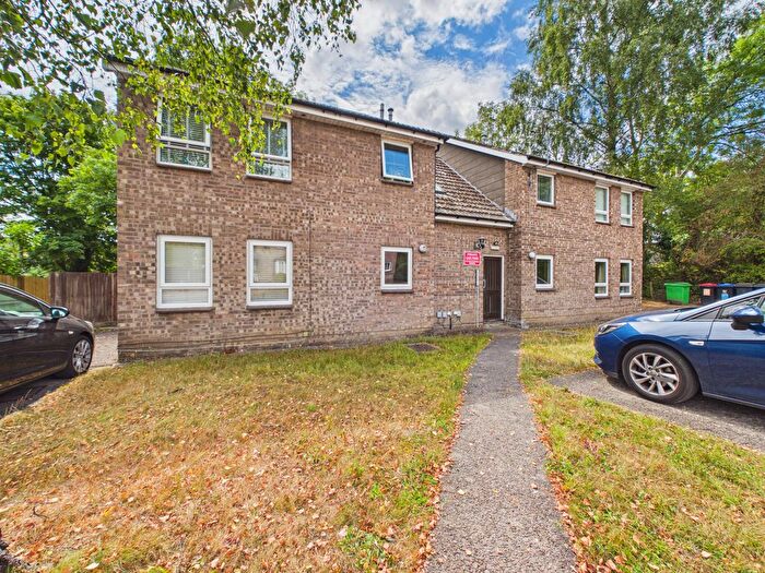 1 Bedroom Studio For Sale In Galahad Close, Thornhill, Cardiff, CF14
