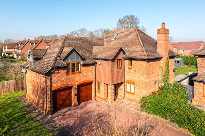 5 Bedroom Detached House For Sale In Bromham Road, Biddenham, Bedfordshire, MK40