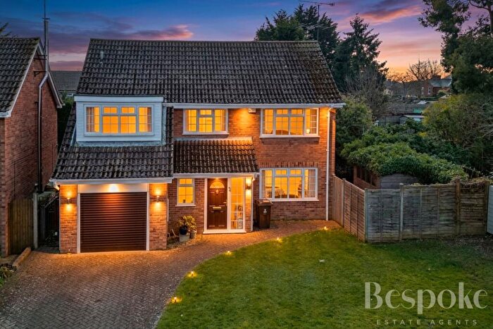 4 Bedroom Detached House For Sale In Vickers Close, Shinfield, RG2