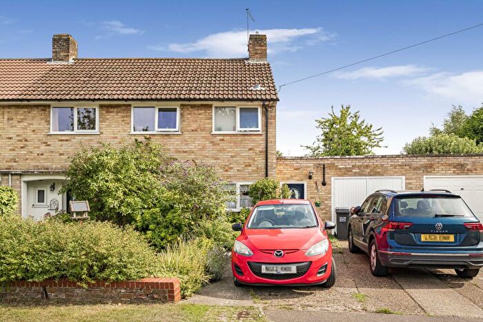 4 Bedroom Semi-Detached House For Sale In Graysfield, Welwyn Garden City, AL7