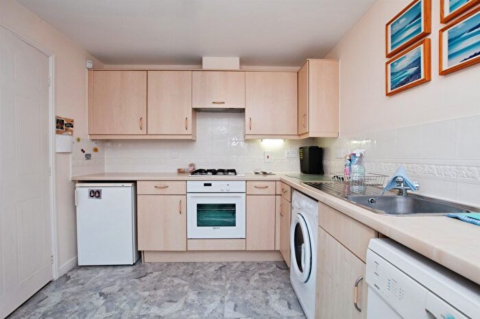 3 Bedroom Semi-detached House For Sale In St. Cleeve Way, Ferndown, BH22