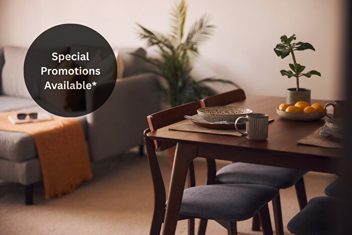 2 Bedroom Apartment To Rent In Sweet Street, Leeds, West Yorkshire, LS11