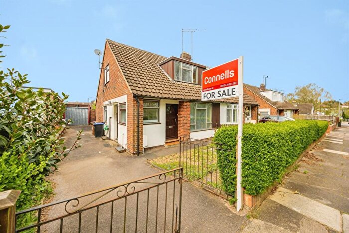 3 Bedroom Semi-Detached Bungalow For Sale In Bants Lane, Northampton, NN5