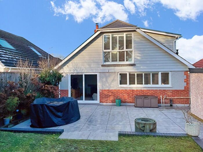 4 Bedroom Detached House For Sale In Albert Road, Ferndown, Dorset, BH22