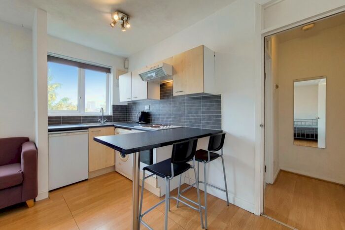 Studio To Rent In Longley House, Tufnell Park Road, London, N19