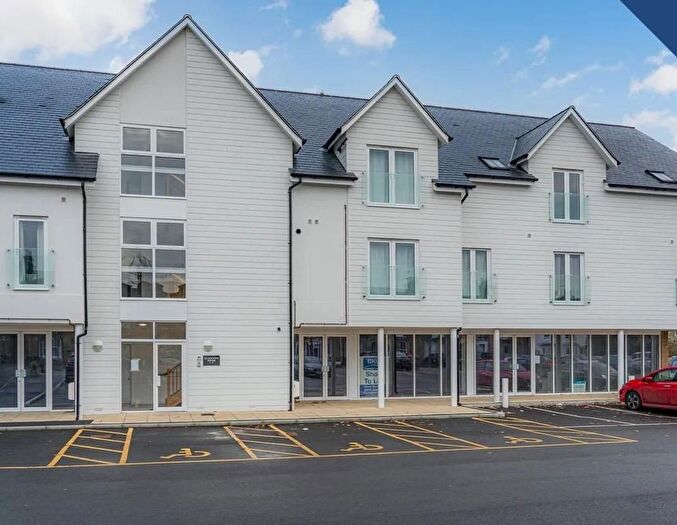 1 Bedroom Flat To Rent In Gladstone House, Gladstone Road, Whitstable, Kent, CT5