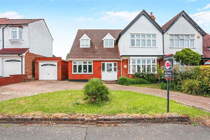 5 Bedroom Semi-Detached House For Sale In Pollard Road, Morden, SM4