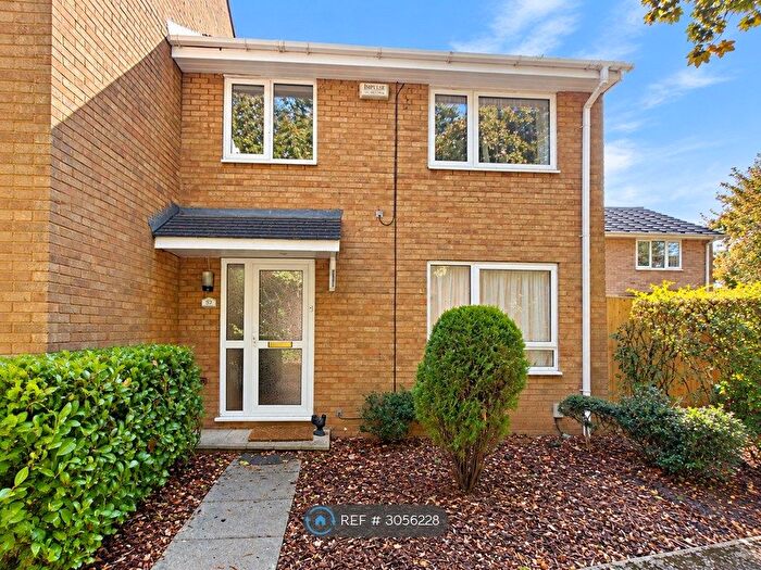 3 Bedroom End Of Terrace House To Rent In Olivers Mill, Longfield, DA3