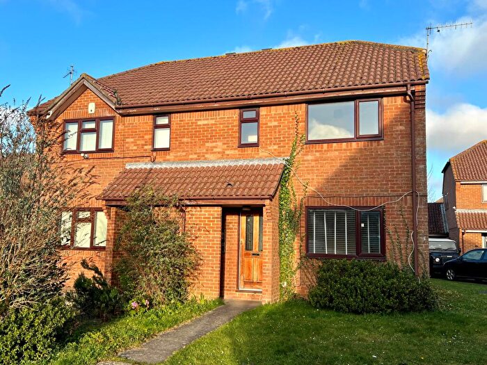 2 Bedroom Semi-Detached House To Rent In Hodcombe Close, Langney, BN23