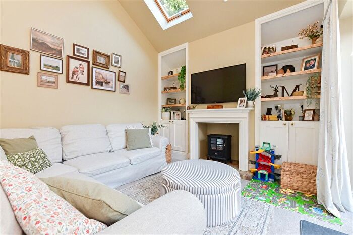 3 Bedroom Bungalow For Sale In Out Elmstead Lane, Barham, Canterbury, Kent, CT4