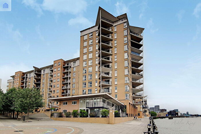 2 Bedroom Flat To Rent In Prime Meridian Walk, London, E14