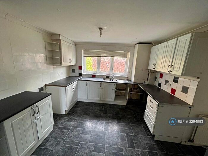 5 Bedroom Terraced House To Rent In Oakington Garth, Bransholme, Hull, HU7