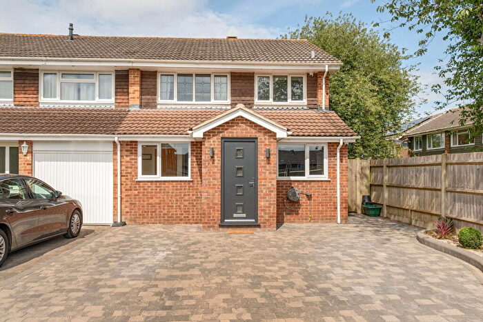 3 Bedroom Semi-Detached House For Sale In Britten Road, Basingstoke, RG22