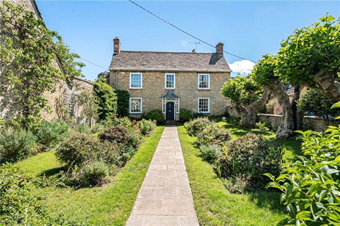 5 Bedroom Cottage For Sale In High Street, Bampton, Oxfordshire, OX18