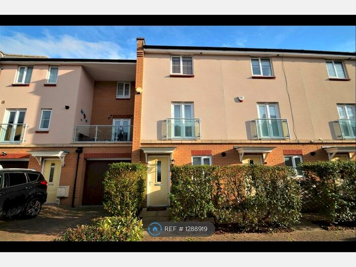 4 Bedroom Terraced House To Rent In Sevastopol Road, Bristol BS7