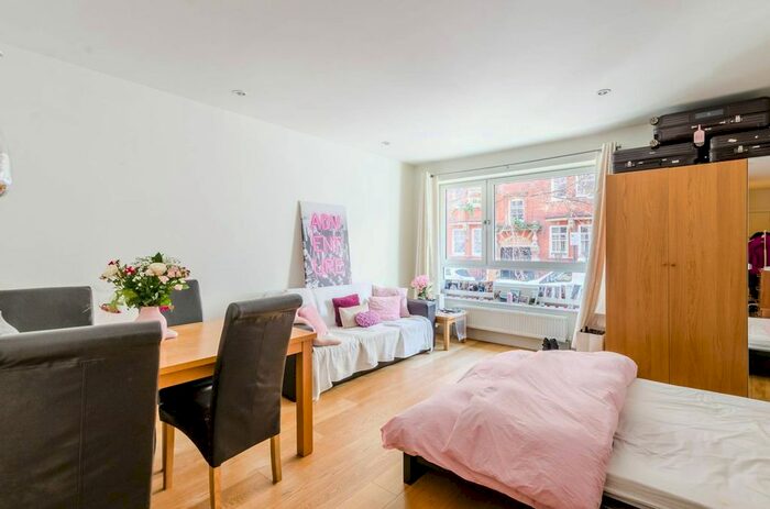 Studio To Rent In Clipstone Street, Fitzrovia, London, W1W