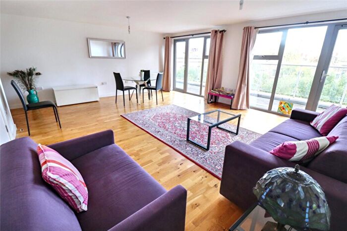 Apartment For Sale In Holloway Road, Islington, London, N7