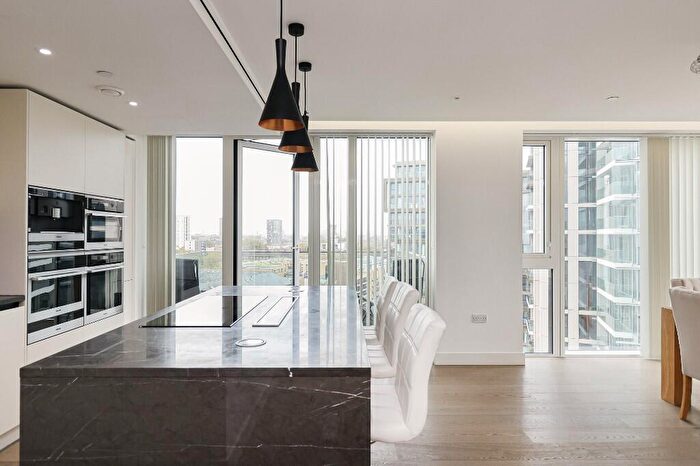 3 Bedroom Apartment To Rent In Vaughan Way, London, E1W