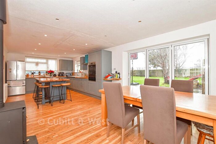 3 Bedroom Semi Detached House For Sale In Chalk Lane, Sidlesham, Chichester, West Sussex, PO20