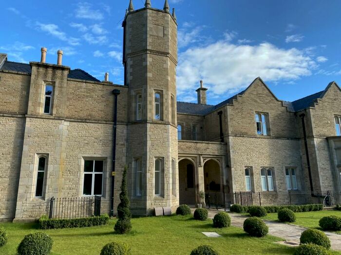 2 Bedroom Apartment To Rent In Oakwood Hall, Romiley, Stockport, SK6