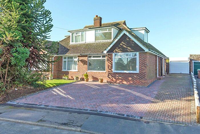 3 Bedroom Bungalow To Rent In Hales Road, Sittingbourne, ME10