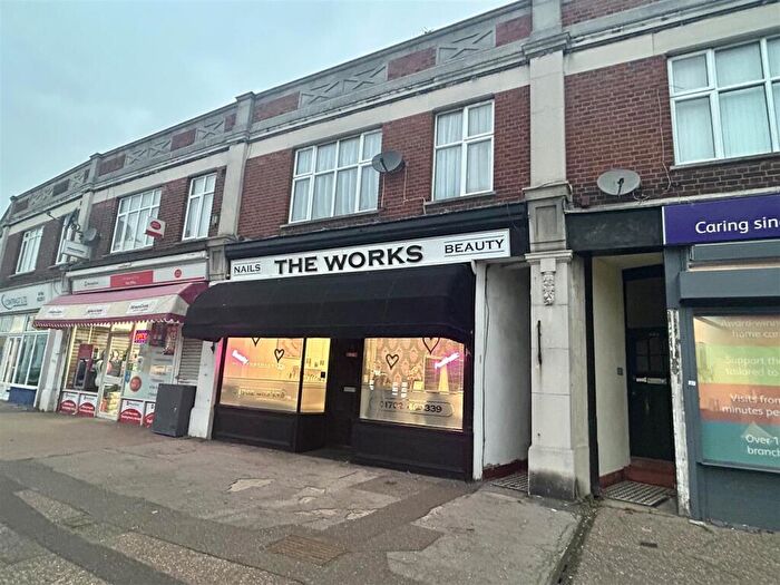 2 Bedroom Flat To Rent In Woodgrange Drive, Southend-On-Sea, SS1