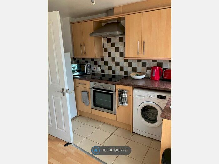 1 Bedroom Flat To Rent In Chequers Court, Bradley Stoke, Bristol, BS32