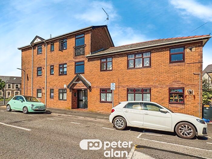 1 Bedroom Flat To Rent In Dalton Street, Cathays, Cardiff, CF24